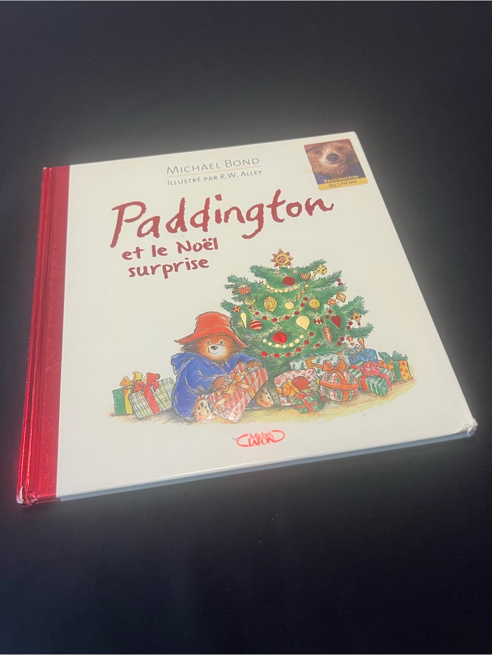 Paddington et le Noël surprise French Hardcover Children's Book